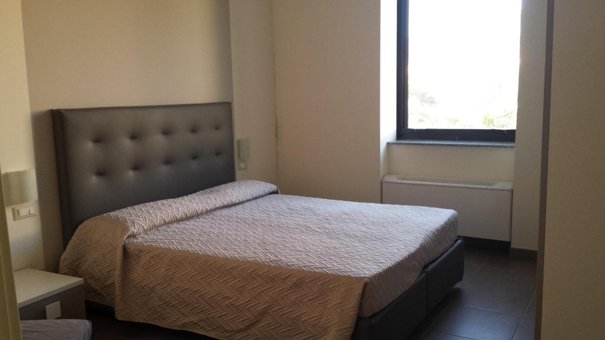 Riviera Palace Residence Loano Room photo